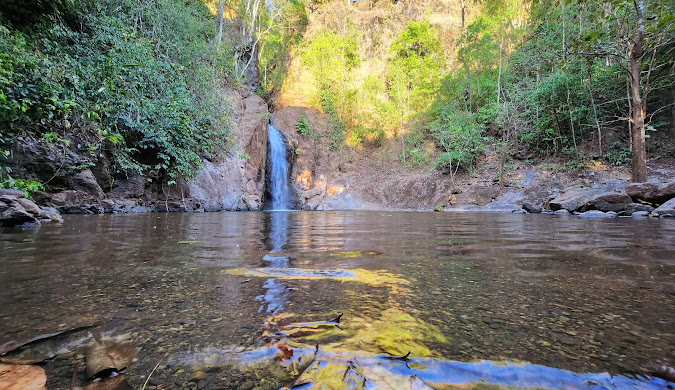 5 Best Waterfalls to Visit in & around Jaco, Costa Rica
